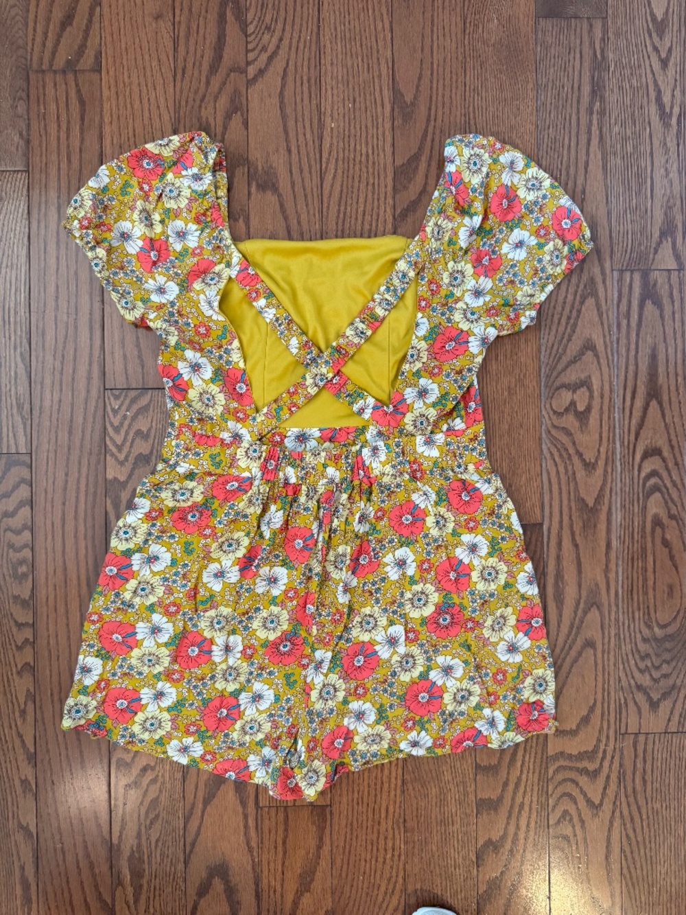 Lily Rose Short Sleeve Cross Back Romper